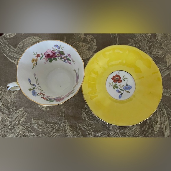 Mayfair Yellow Floral Teacup and Saucer - Picture 3 of 7